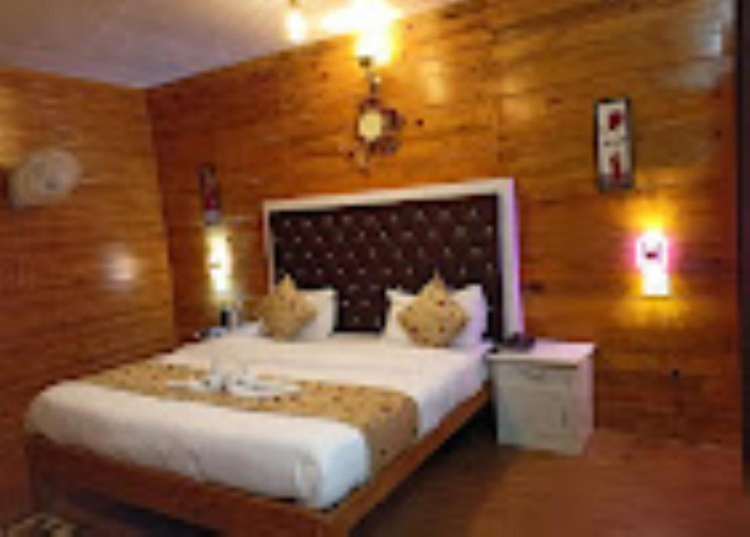 The Village Retreat Resort , Guptkashi Gupta Kāshi Eksteriør billede