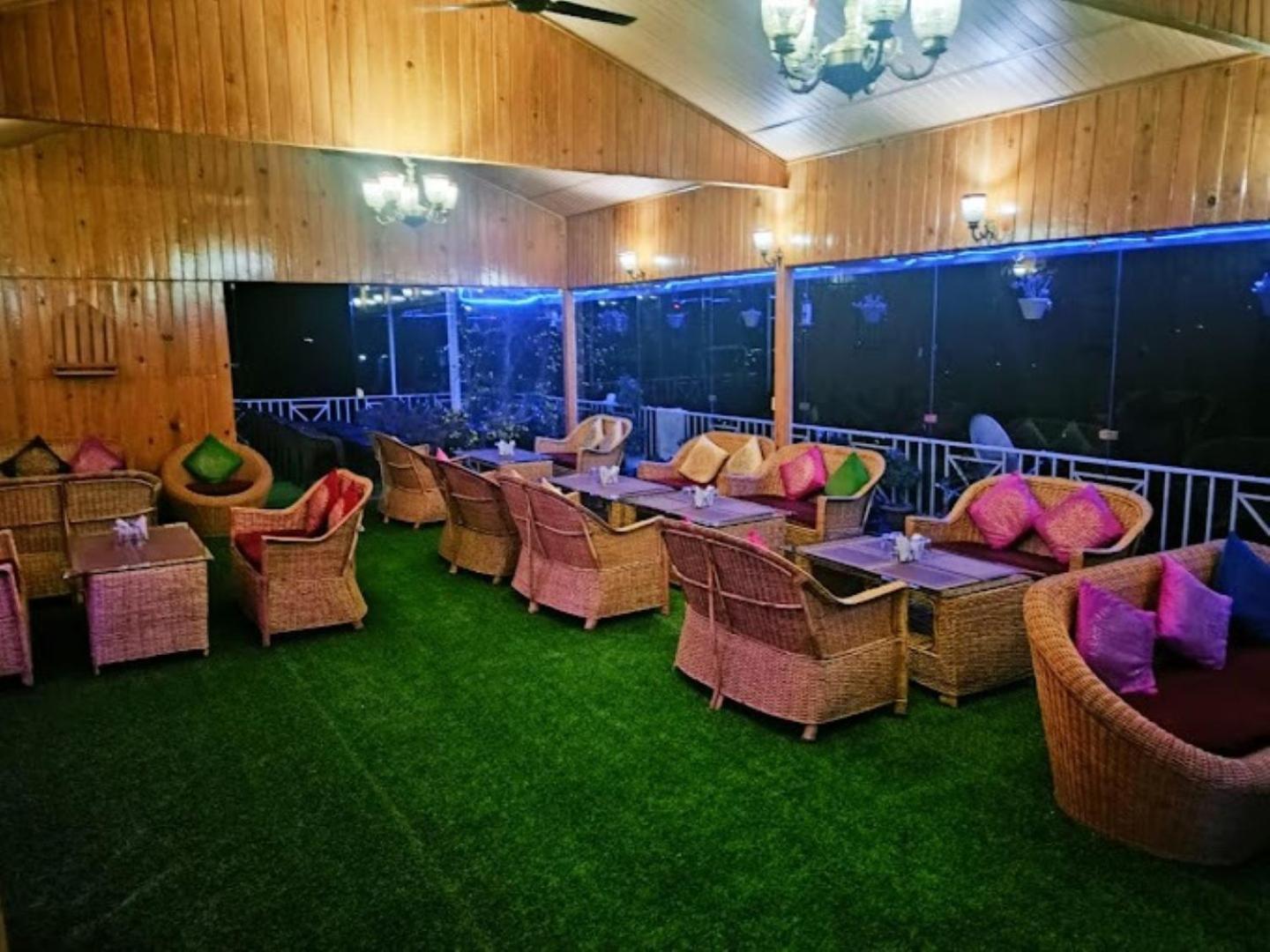 The Village Retreat Resort , Guptkashi Gupta Kāshi Eksteriør billede