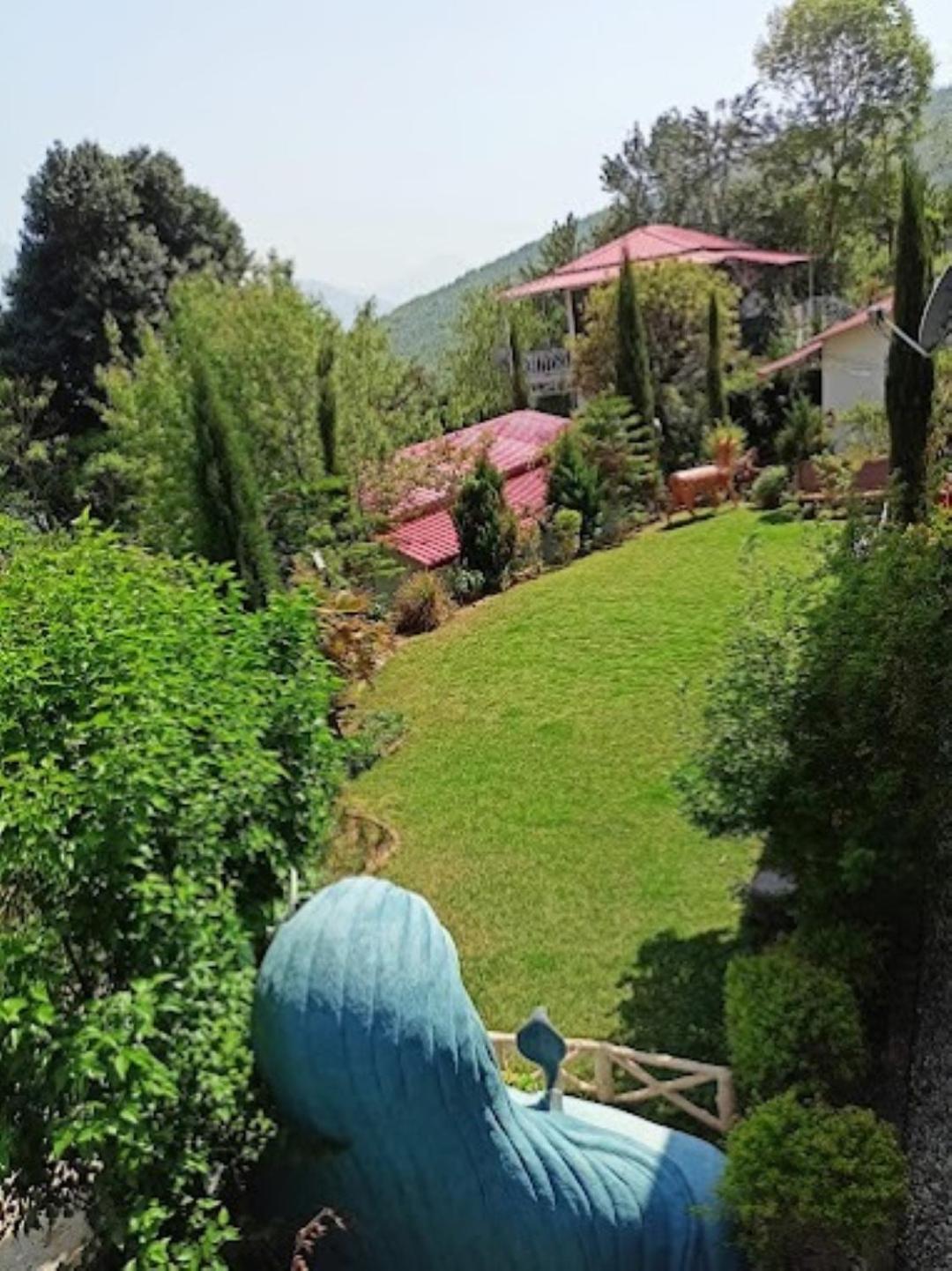 The Village Retreat Resort , Guptkashi Gupta Kāshi Eksteriør billede